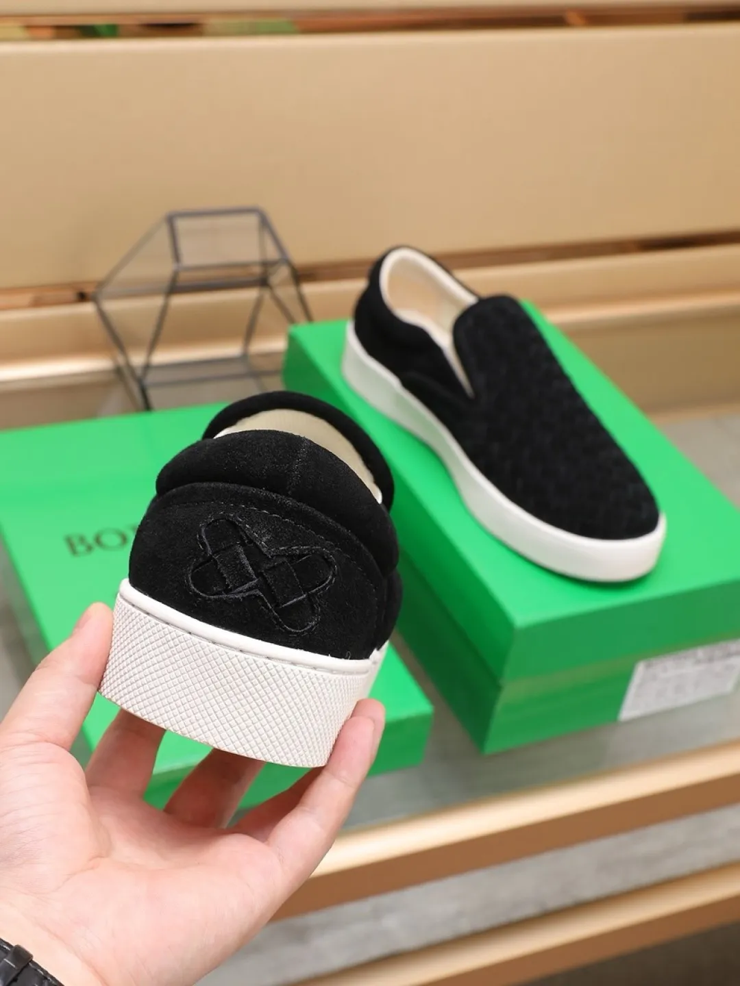 Men's men's shoes 💰Men's shoes 💰440💰🔥[BV] series of top purchasing agents 🔍Imported first-layer cowhide woven surface, cowhide foot pads lining environmentally friendly ♻️Does not fade, 💪Sole: Rubber combination original factory special original outsole ⚠Original and single goods 🔍🔍You can come in and out at will, welcome to compare ⚠Number of sizes: 38-44